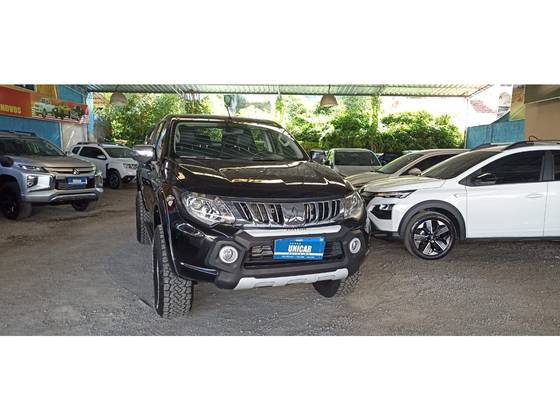 MITSUBISHI L200 TRITON 2.4 16V TURBO DIESEL SPORT HPE CD 4P 4X4 AUTOMÁTICO